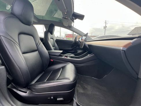 Used 2018 Tesla Model 3 Long Range image 26