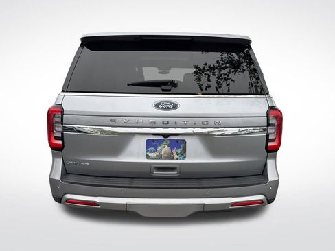 Used 2024 Ford Expedition Limited image 7