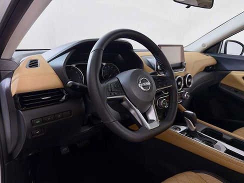 Certified 2025 Nissan Sentra SV w/ SV Premium Package FWD image 7
