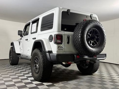 Used 2021 Jeep Wrangler Unlimited Rubicon w/ Xtreme Recon 35" Tire Package AWD/4WD image 4