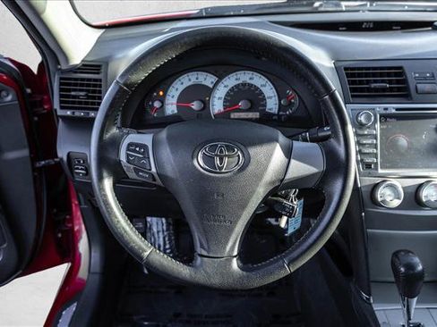 Used 2011 Toyota Camry SE image 12
