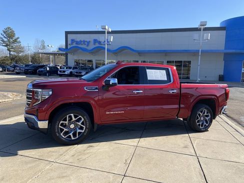 Used 2023 GMC Sierra 1500 SLT w/ SLT Premium Package image 5