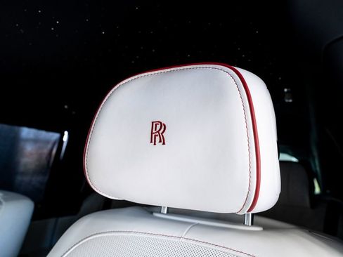 Used 2021 Rolls-Royce Cullinan Black Badge image 41