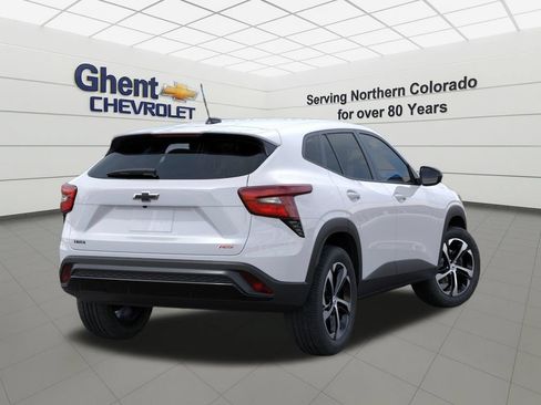 New 2026 Chevrolet Trax RS w/ Sunroof Package FWD image 4