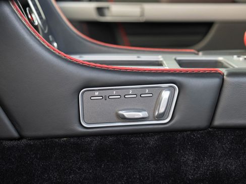 Used 2016 Aston Martin DB9 GT image 25