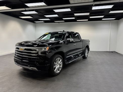 Used 2024 Chevrolet Silverado 1500 High Country w/ High Country Premium Package image 1