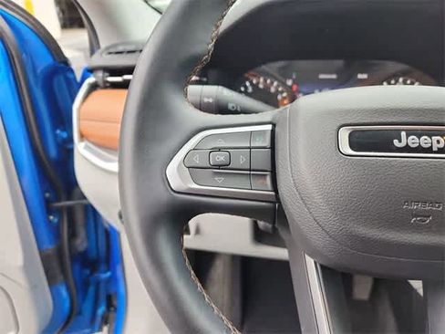 Used 2022 Jeep Compass Limited image 21