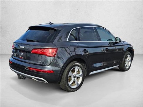 Used 2020 Audi Q5 2.0T Premium Plus w/ Premium Plus Package image 5