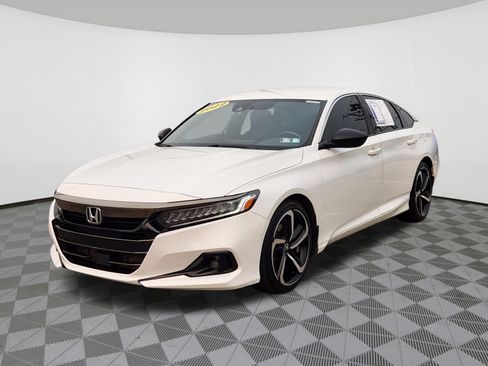 Used 2022 Honda Accord Sport image 2