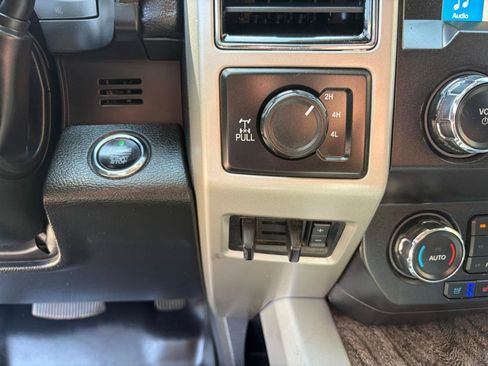 Used 2019 Ford F250 Lariat w/ Lariat Ultimate Package AWD/4WD image 26