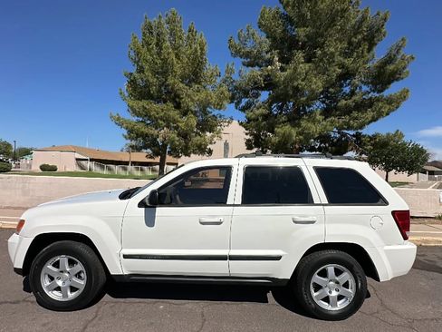 Used 2009 Jeep Grand Cherokee Laredo w/ Trailer Tow Group AWD/4WD image 1