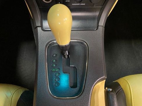 Used 2002 Ford Thunderbird image 23