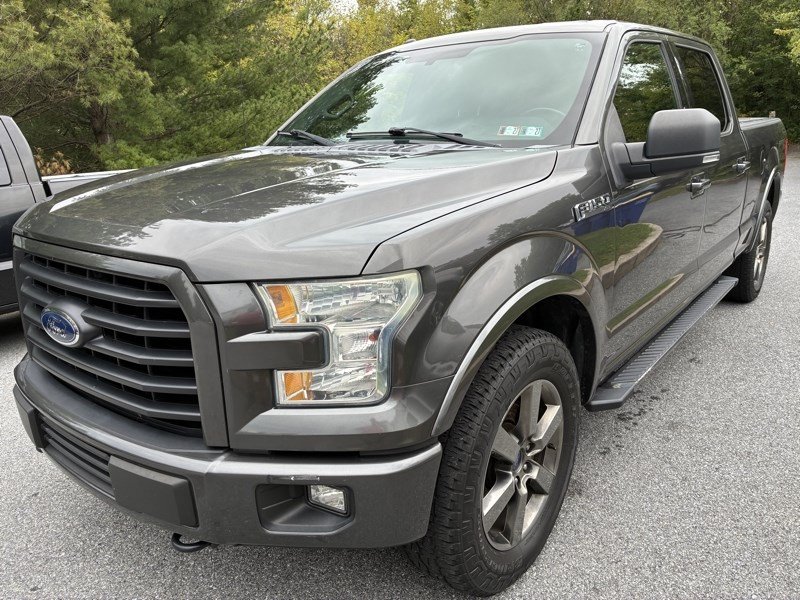 Used 2015 Ford F150 XLT w/ Equipment Group 302A Luxury AWD/4WD image 3
