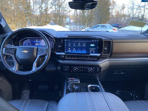 Used 2024 Chevrolet Silverado 1500 High Country w/ Technology Package image 19