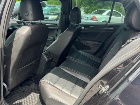 Used 2016 Volkswagen GTI SE FWD image 10