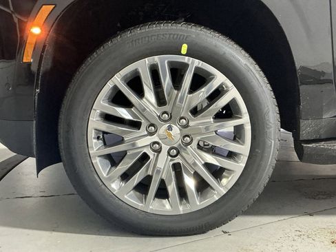 New 2026 Chevrolet Suburban Premier w/ Sun And Tow Package image 20