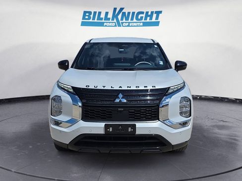 Used 2023 Mitsubishi Outlander SE FWD image 8