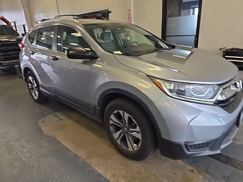 Used 2017 Honda CR-V LX image 1