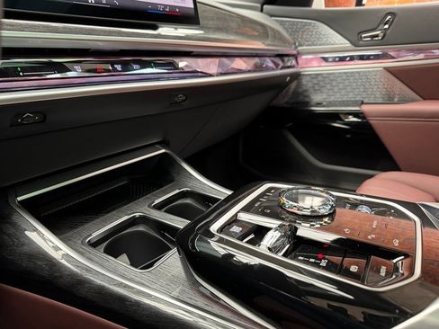 Used 2026 BMW 740i xDrive 740i xDrive w/ Executive Package image 19