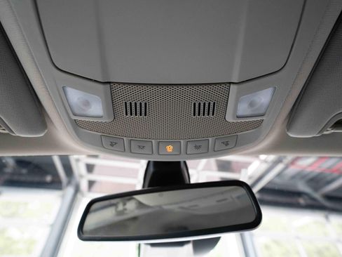 Used 2020 Ford Fusion SE FWD image 18