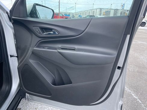 Used 2019 Chevrolet Equinox LT w/ Driver Convenience Package image 21
