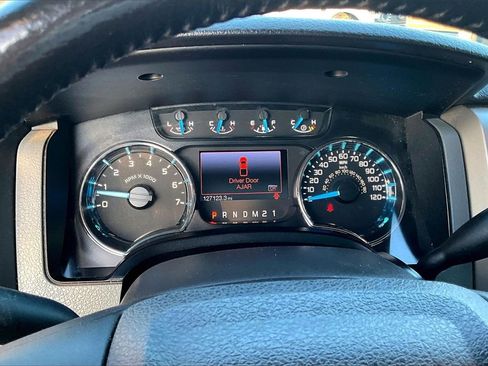 Used 2014 Ford F150 XLT w/ XLT Chrome Package image 18