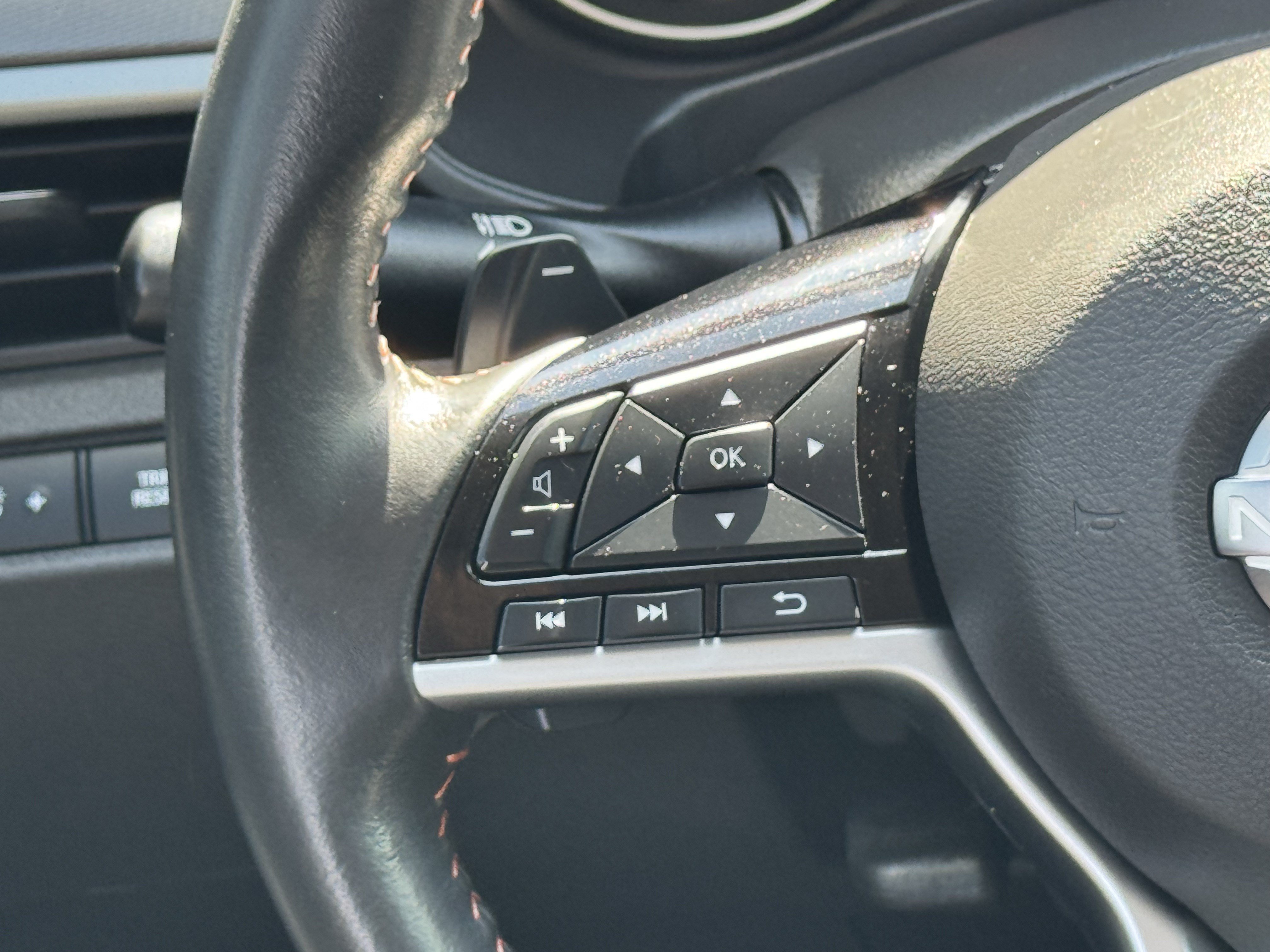 Used 2024 Nissan Altima 2.5 SR FWD image 12