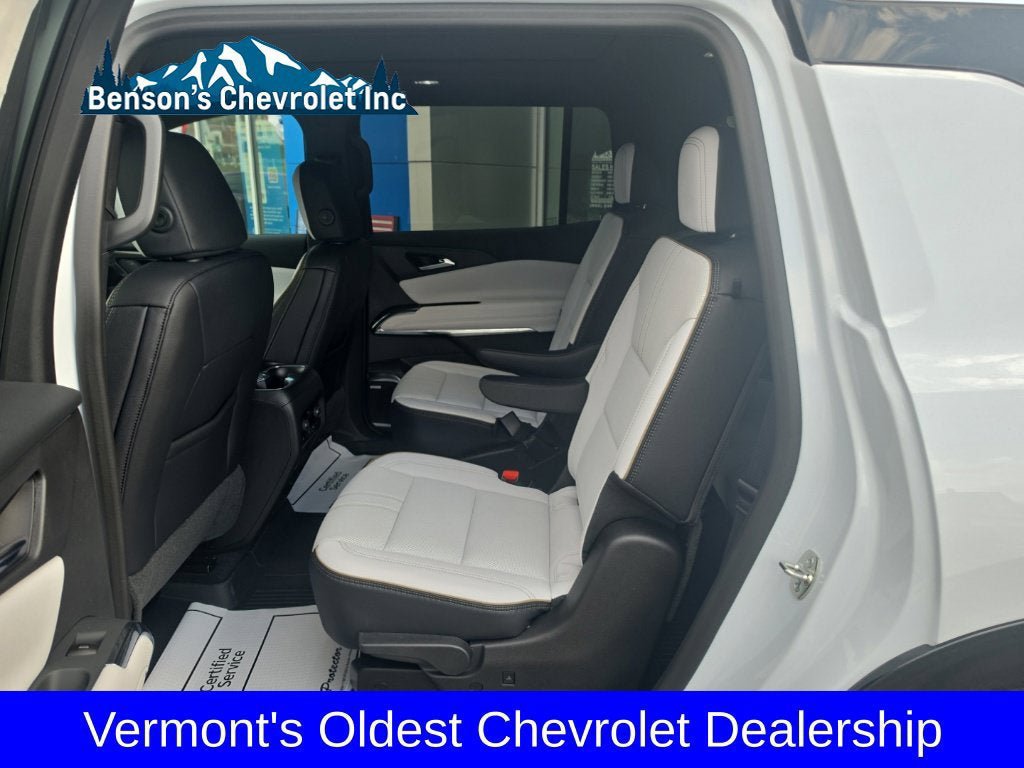 New 2026 Chevrolet Traverse High Country w/ LPO, Floor Liner Package AWD/4WD image 15