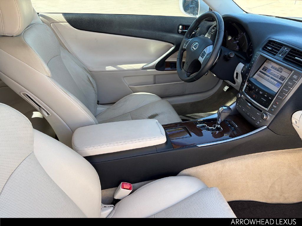 Used 2012 Lexus IS 250C RWD image 11