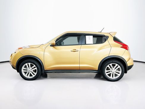 Used 2013 Nissan Juke SV AWD/4WD image 4
