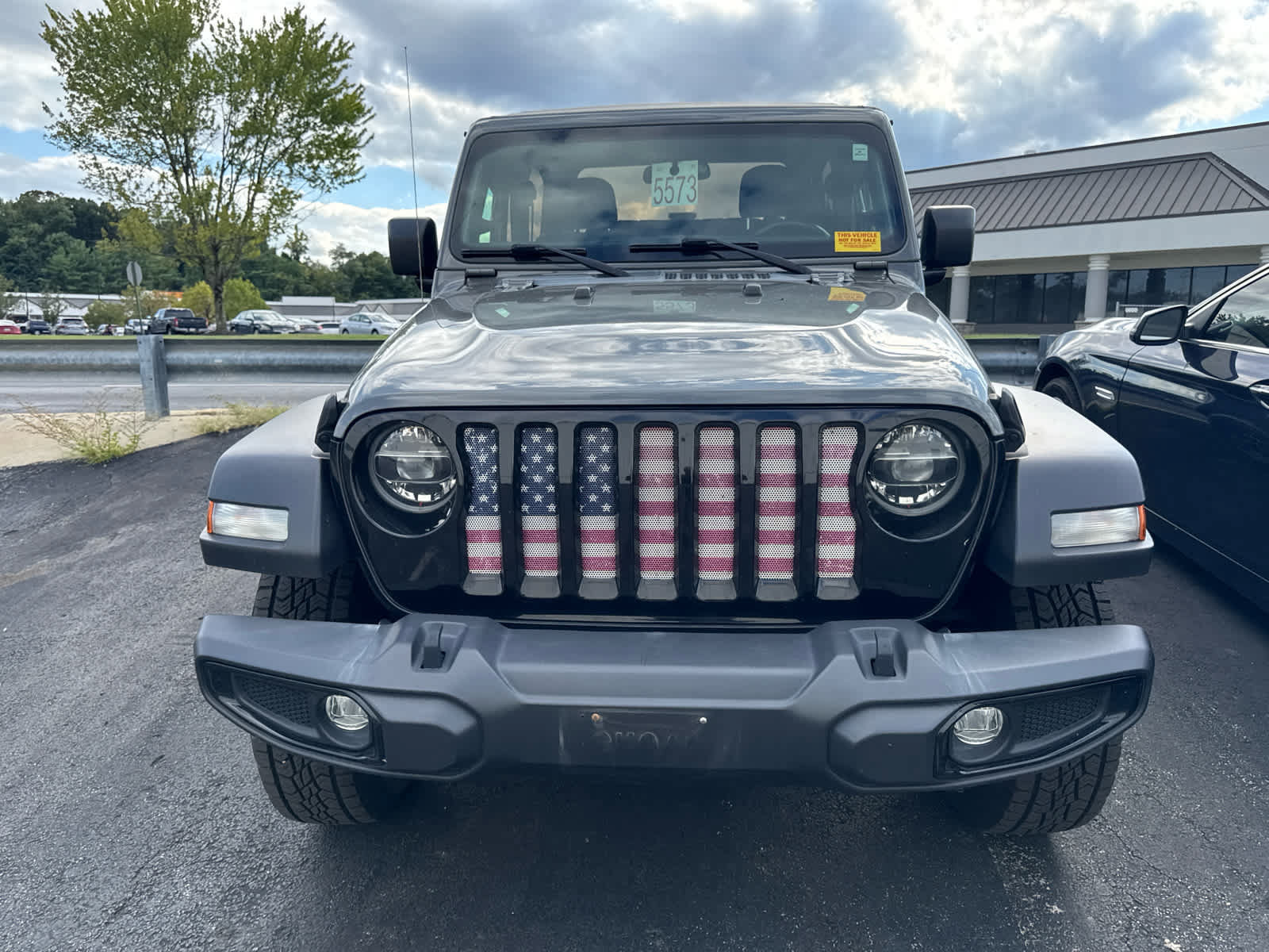 Used 2021 Jeep Wrangler Sport AWD/4WD image 3