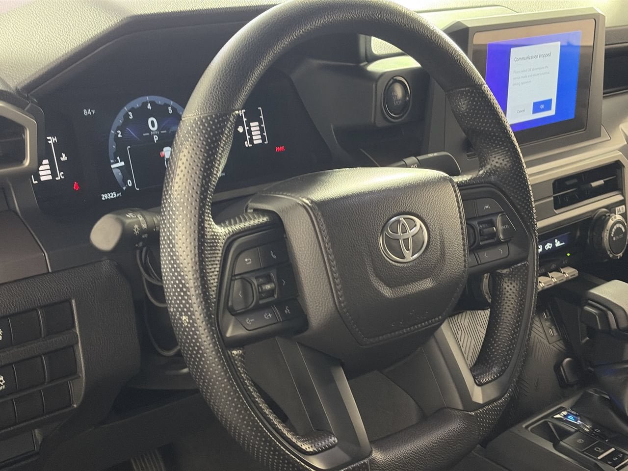 Used 2025 Toyota Tacoma SR5 AWD/4WD image 13