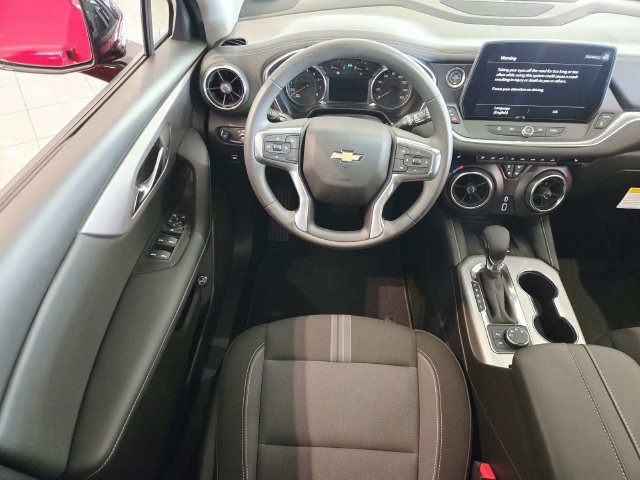 New 2026 Chevrolet Blazer LT w/ Convenience Package AWD/4WD image 10