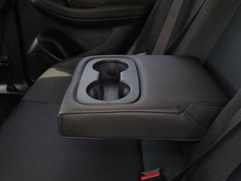 Used 2023 Buick Envision Essence image 11