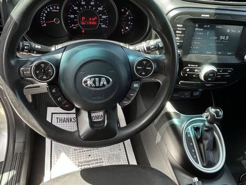 Used 2019 Kia Soul + FWD image 12