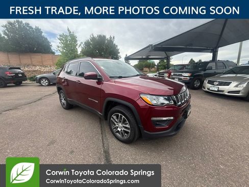 Used 2020 Jeep Compass Latitude AWD/4WD image 1