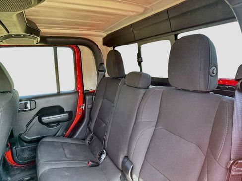 Used 2023 Jeep Gladiator Sport AWD/4WD image 21