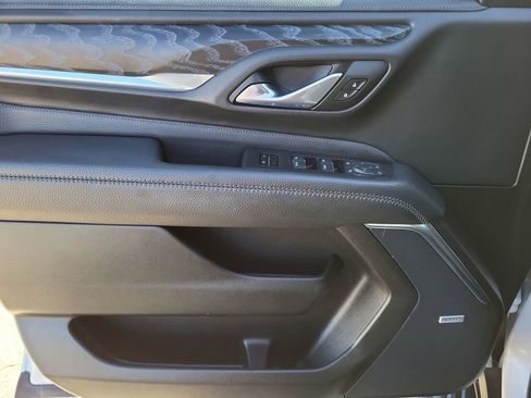 Certified 2023 GMC Yukon XL Denali image 23