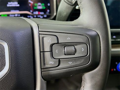 Used 2024 GMC Sierra 1500 Elevation image 31