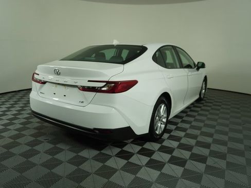 Used 2025 Toyota Camry LE image 8