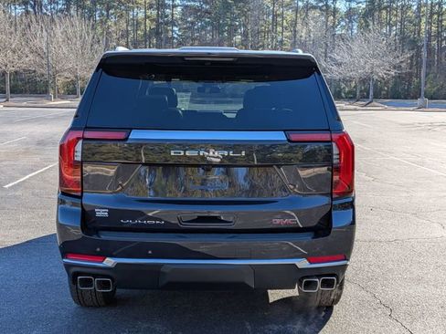 New 2026 GMC Yukon Denali w/ Sun & Power Step Package image 4