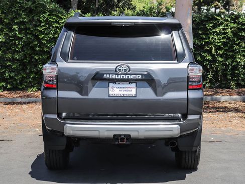 Used 2022 Toyota 4Runner TRD Off-Road Premium w/ Moonroof Package AWD/4WD image 7