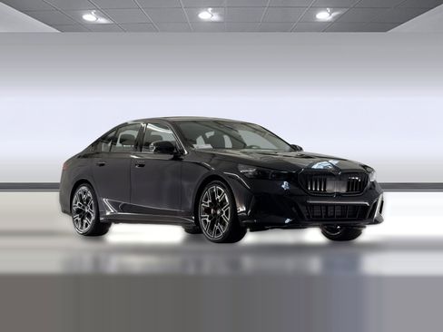 New 2026 BMW 530i w/ Executive Package RWD image 6