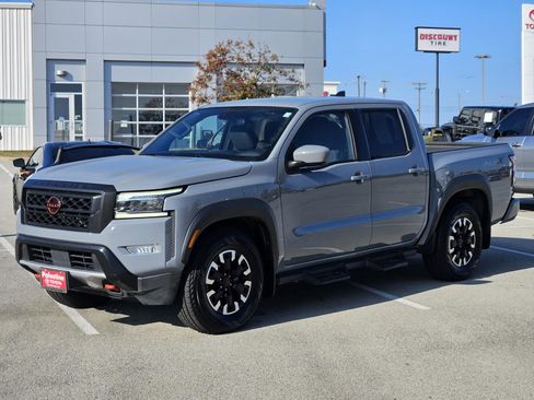 Used 2022 Nissan Frontier Pro-X w/ Technology Package image 7