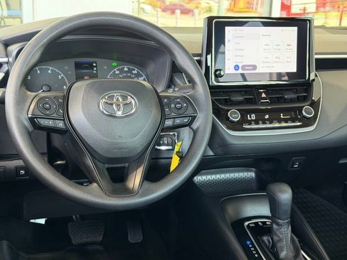Certified 2025 Toyota Corolla LE FWD image 30
