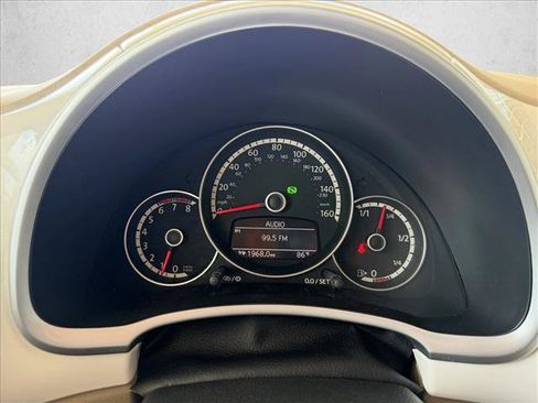 Used 2013 Volkswagen Beetle 2.5 FWD image 12