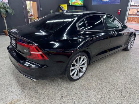 Used 2021 Volvo S60 T6 Momentum AWD/4WD image 5