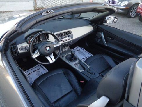 Used 2003 BMW Z4 2.5i image 14