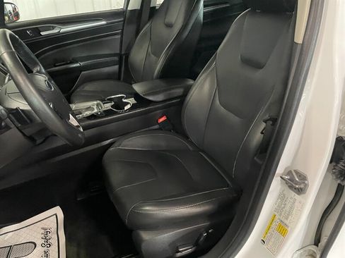 Used 2016 Ford Fusion Titanium FWD image 12