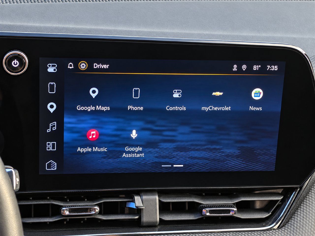 Used 2025 Chevrolet Equinox RS w/ Safety and Technology Package FWD image 17